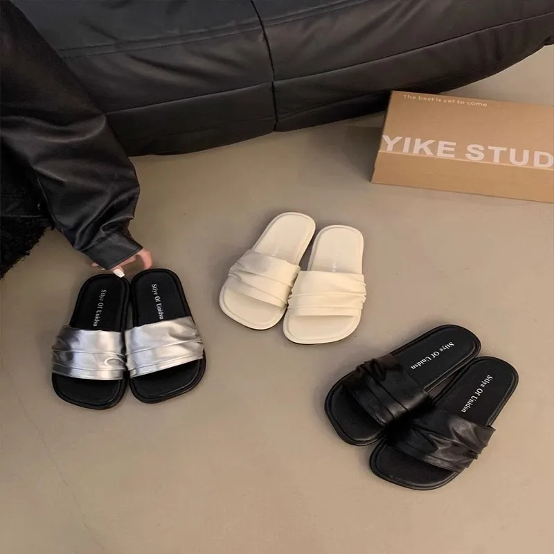 

Trending Stylish Women's Summer Slides - New French Flat Straps, Perfect for Dresses, Maternity-Friendly Beach Sandals