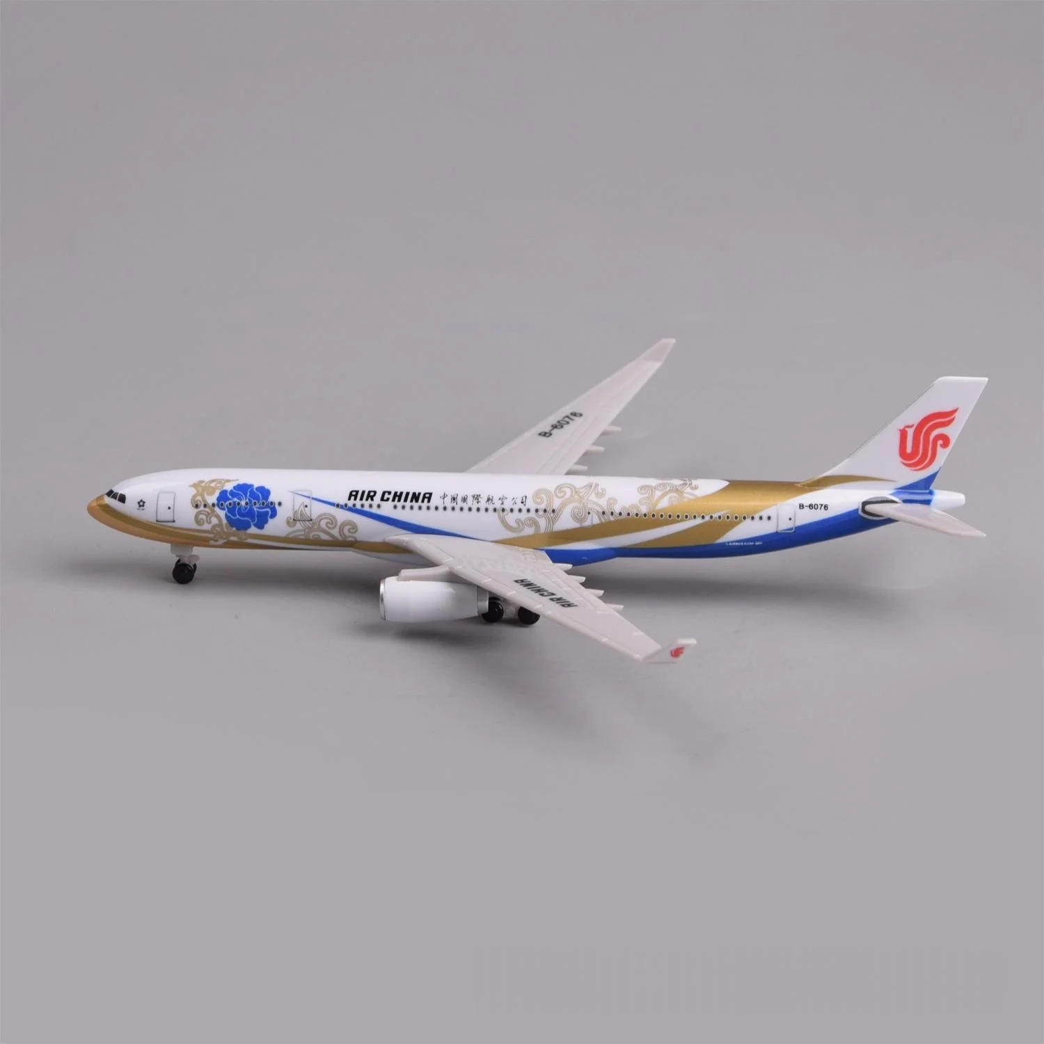 20CM Scale Aircraft A330 Air China Zichen ABS 330 Air-bus Adults Fun Miniature Airplane Model Plastic Ornament Gift Displays