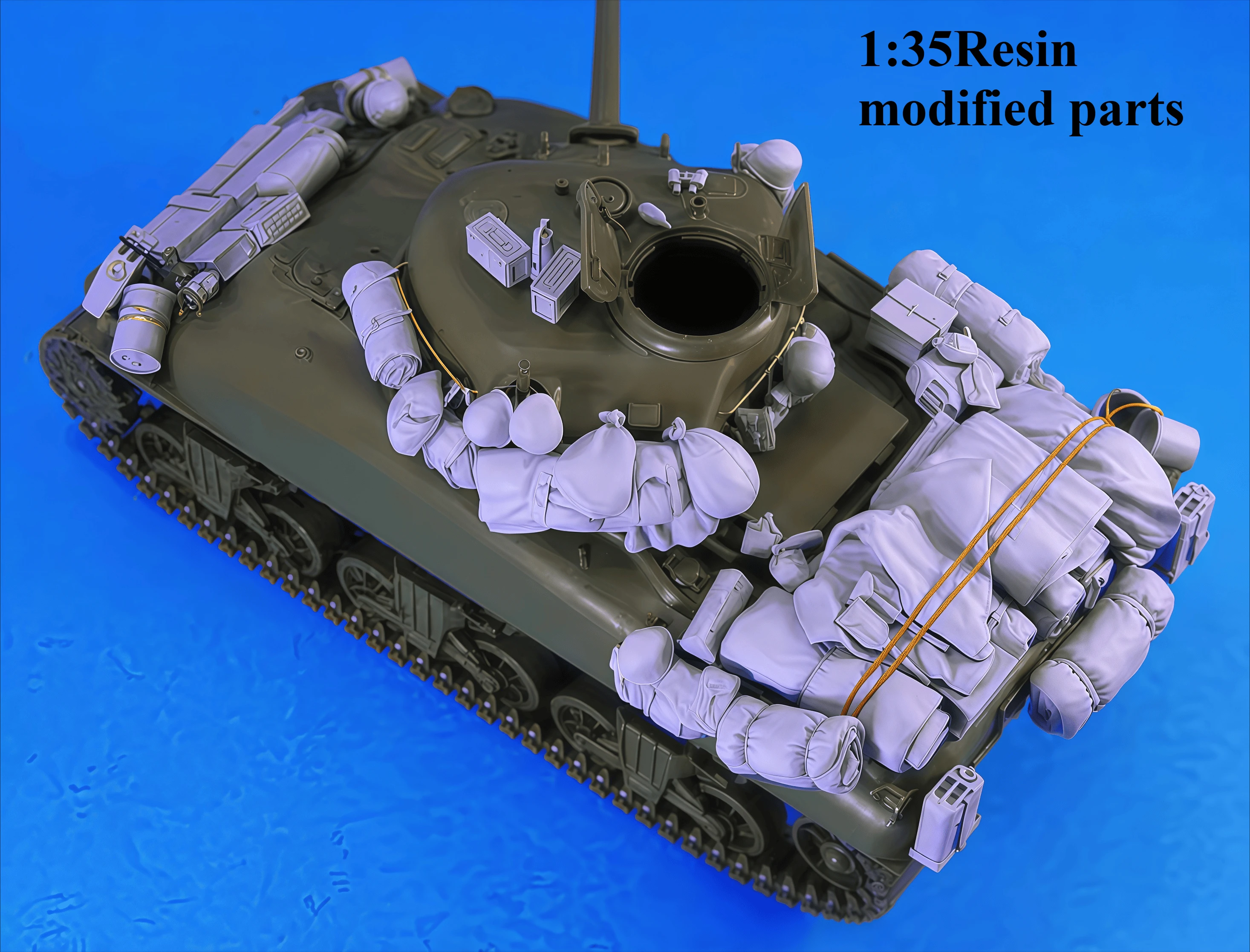 

Модель из литой смолы 1/35, производство моделей сцены 5 M4A1, набор для хранения Шерман, посылка Gk, неокрашенная модель