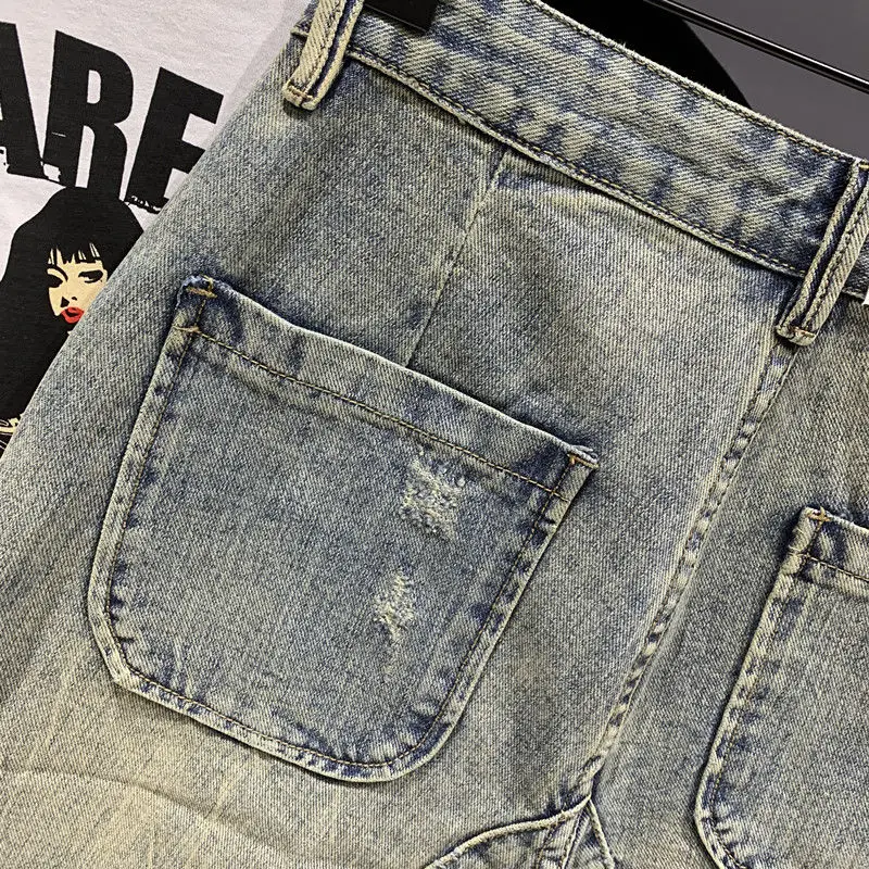 New Harajuku Designer Vintage Knee Length Denim Shorts for Men Casual Summer Wear Distressed Ripped Holes Washed Boyfriend Jeans
