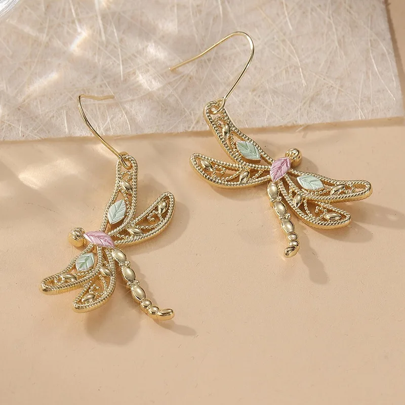 Vintage kreative geometrische Libellen-Ohrringe aus Metall für Damen, vergoldet, modischer, lässiger Ohrschmuck