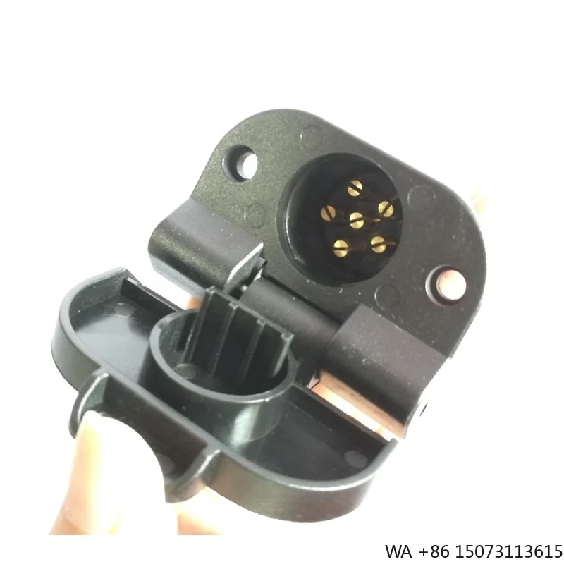 7-Pin Small Round Plastic Trailer Socket with Cover Male/Female