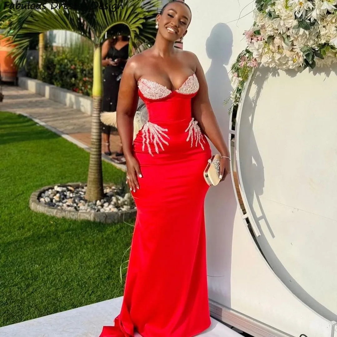 

Applique Lace Bridesmaid Dresses Red Long Mermaid Strapless V-neck Wedding Guest Dress For African Women Prom Party Gown