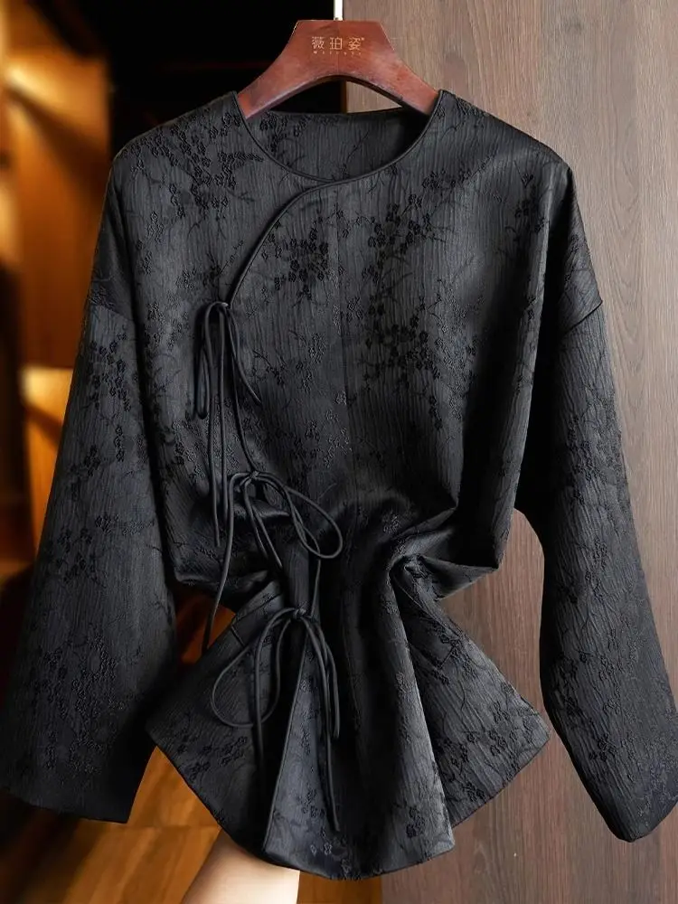 سترة جاكار سوداء برباط للنساء بأكمام طويلة وفضفاضة على الطراز الصيني معاطف كبيرة الحجم