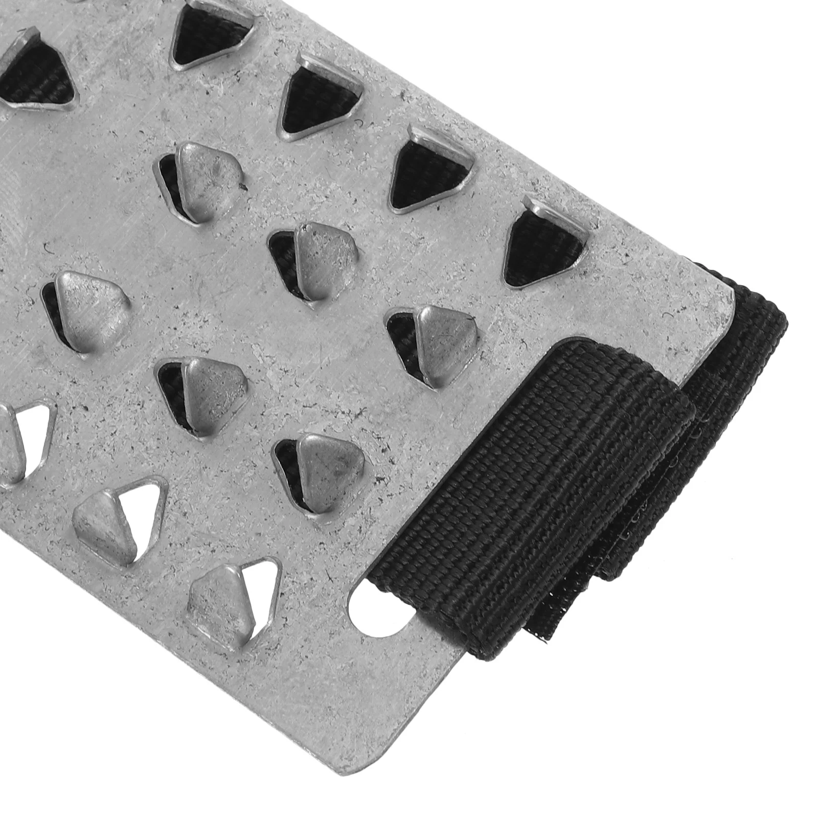 2 paia di tacchette da trazione per neve chiodate 26 impugnature antiscivolo per denti metallici per escursionismo arrampicata calzature invernali all'aperto sicurezza