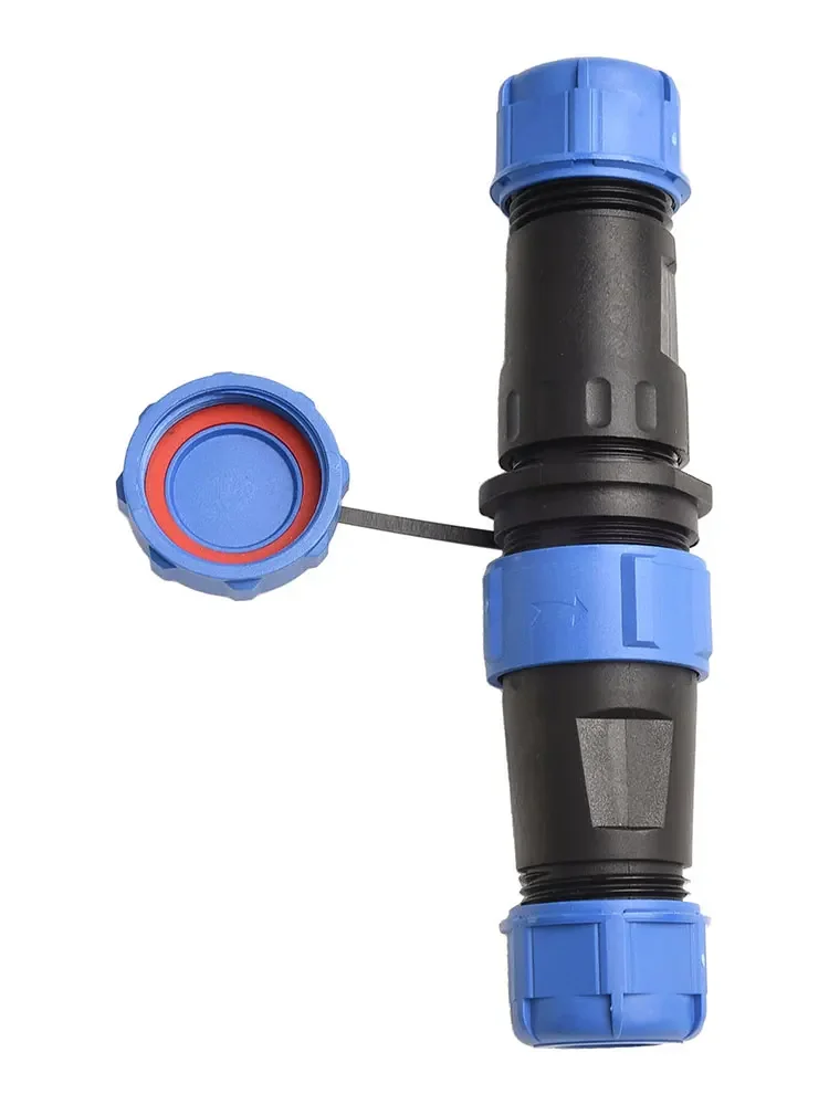SP21 3-Pin IP67 Rated Waterproof Panel Mount Socket Connector 30A 500V AC for Machinery Lighting Communications and Rail Systems