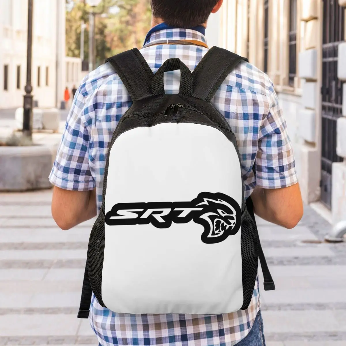 SRT Hellcat Demon Dodge Challenger รถแข่งนักเรียนกระเป๋าเป้สะพายหลังกระเป๋านักเรียนเดินป่าท่องเที่ยว Daypack สําหรับผู้ชายผู้หญิงแฟชั่น Bookbag