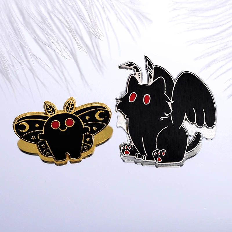 Spooky Mothman Hard Enamel Pin Red Eye Moth Crescent Wing Animal Brooch Laple Backpack Badge For Friends