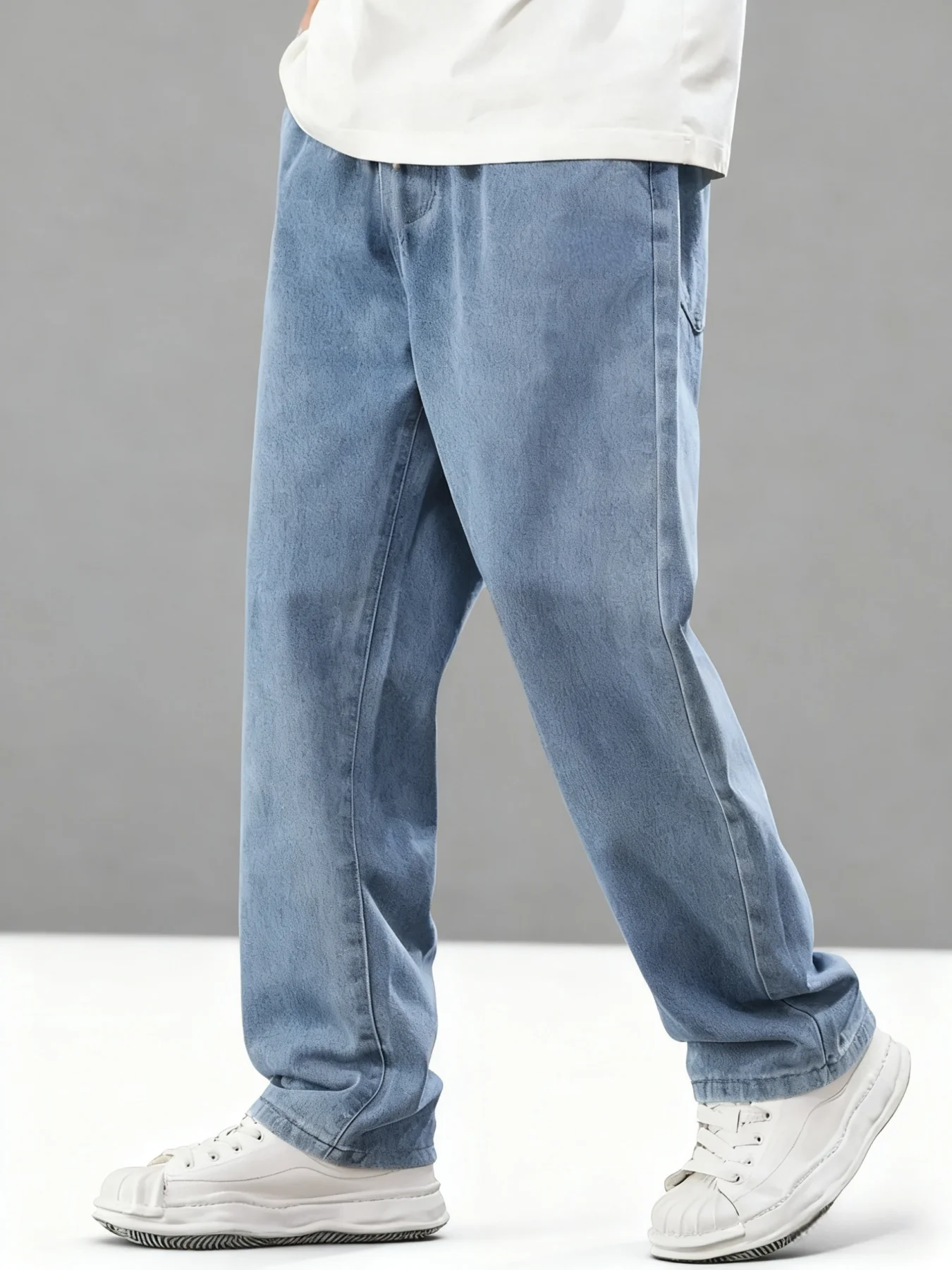 

Men's Straight-Leg Casual Jeans in Blue with Five Pockets and Lightweight Mid-Rise All-Day Wear