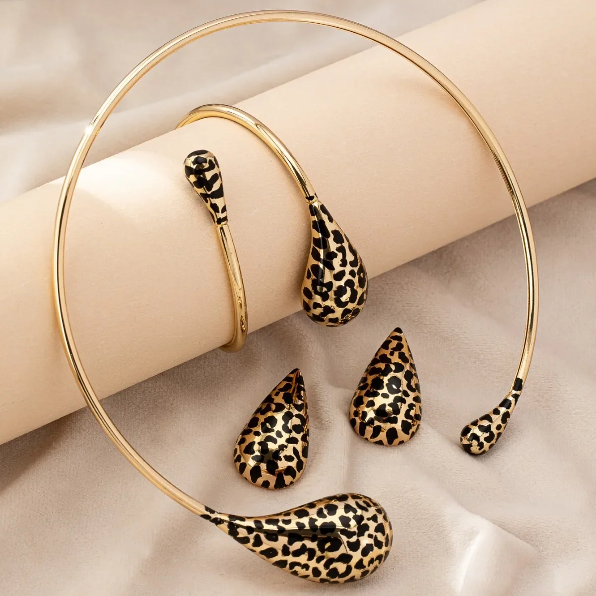 3Pcs Fashion Leopard Print Water Drop Shaped Open Metal Choker Necklace Bracelet Stud Earring for Women Punk Party Jewelry Set
