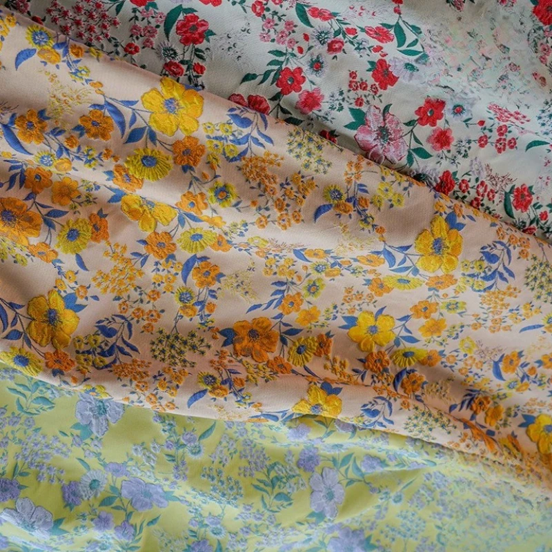 

Bright Small Floral Relief Fabric Retro French Spring and Autumn Dress Elegant Women's Makeup Bag Coffee Break Bag Flower Cloth