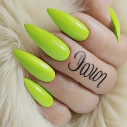 2 Sets Green Yellow Press On Nails With Glue Y2K Stiletto Fake Nails DIY Full Cover Manicure Tool