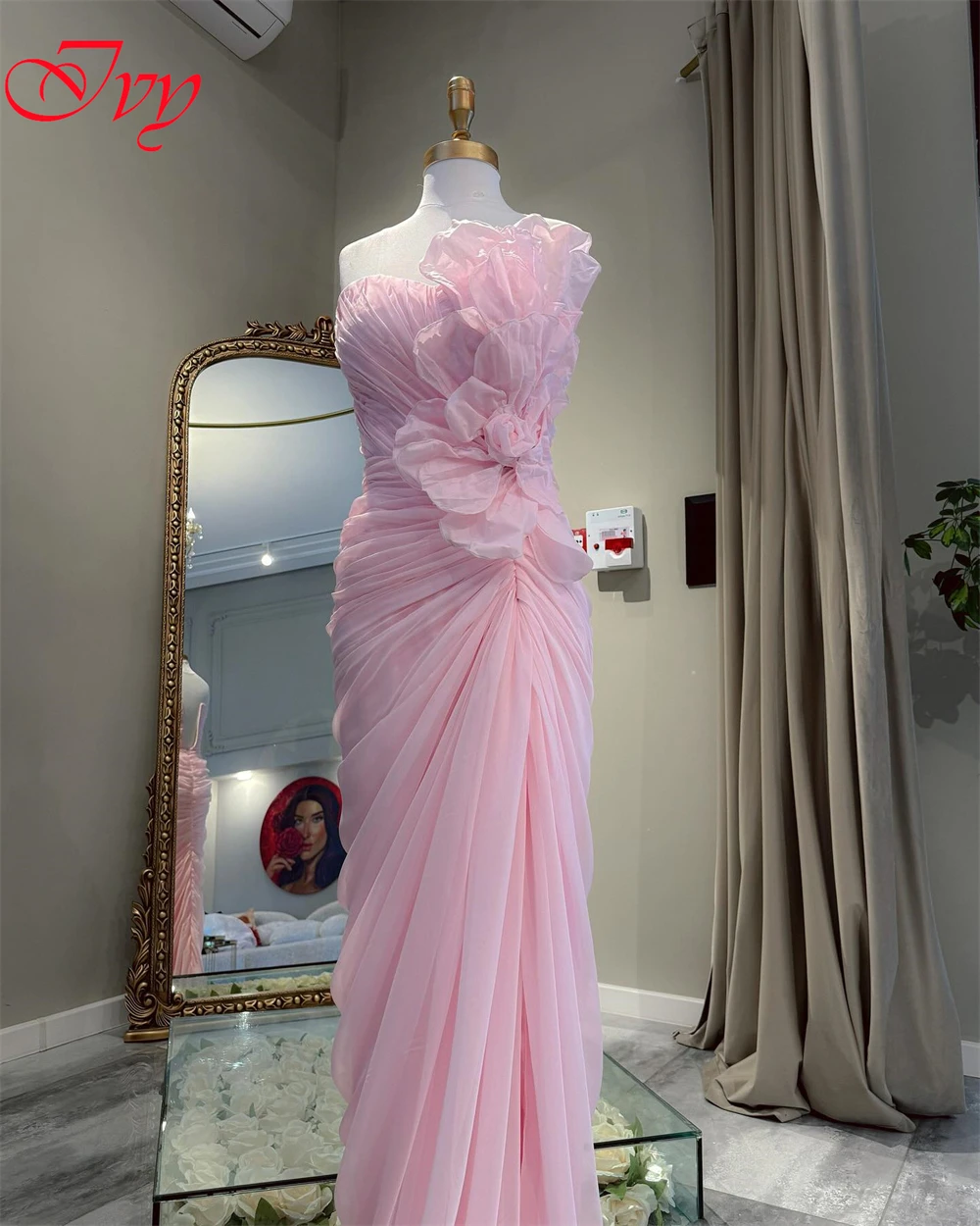Customized Elegant Strapless Sleeveless Evening Dress Temperament Tulle Prom Dresses  See Through Tiered Special Occasion Gowns