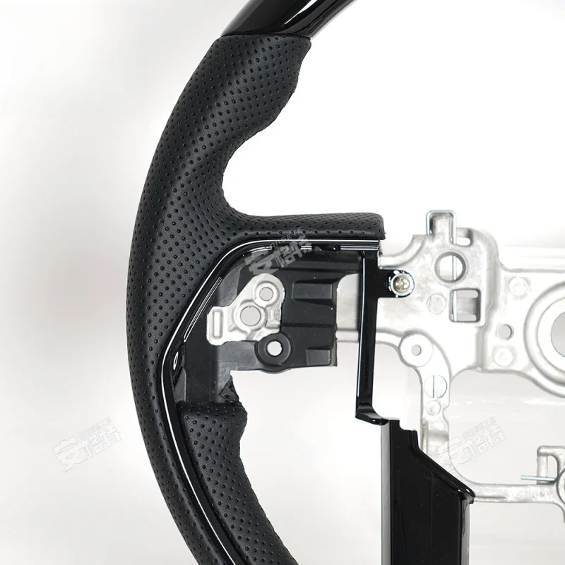 For Toyota Tundra 22-24  car steering wheel modification and upgrade, spray-coated off-road pickup truck