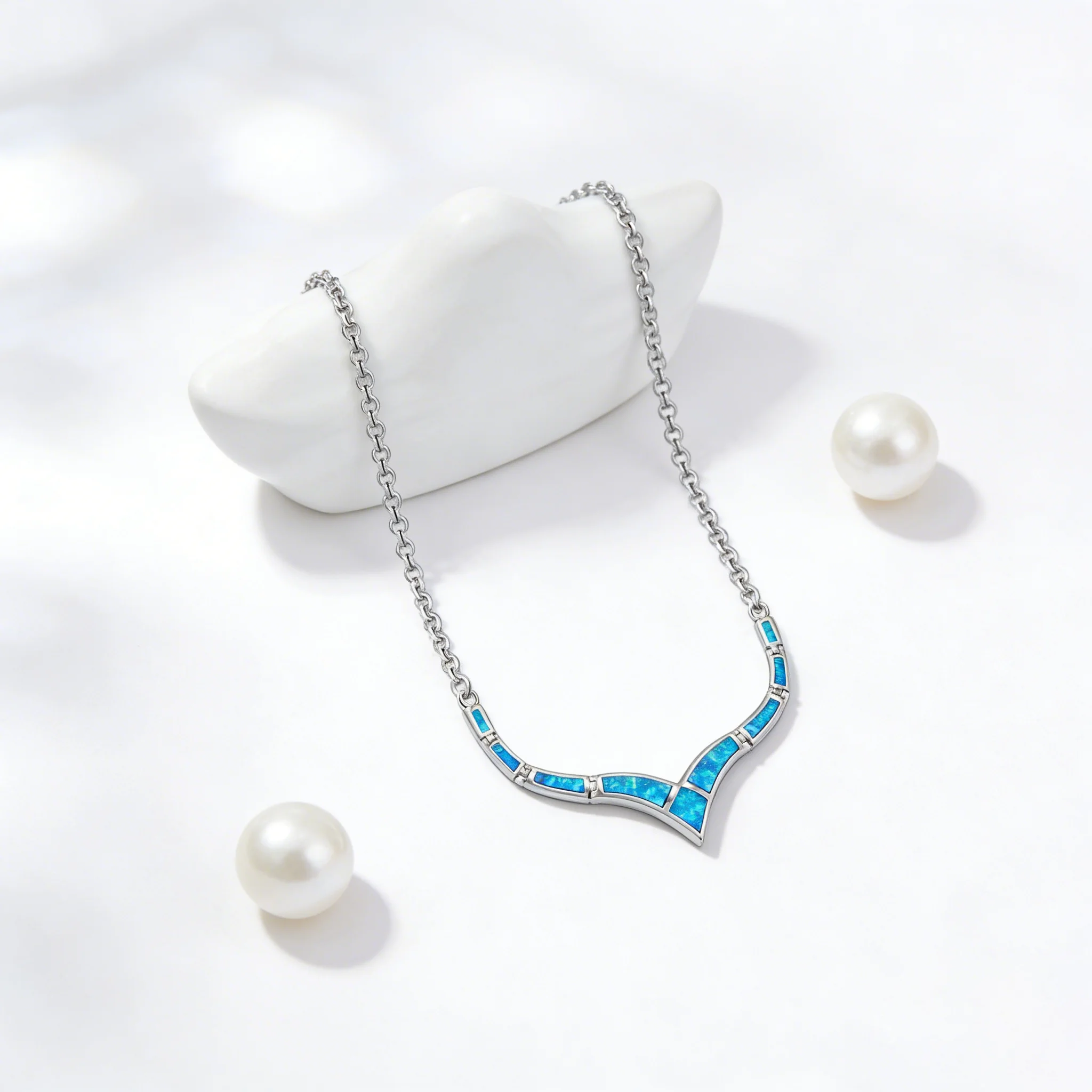 Unique Design Hot Sale Blue Fire Opal Necklaces for Charm Women Luxury Fashion Jewelry Pendant Necklace Gifts for Wedding Dating