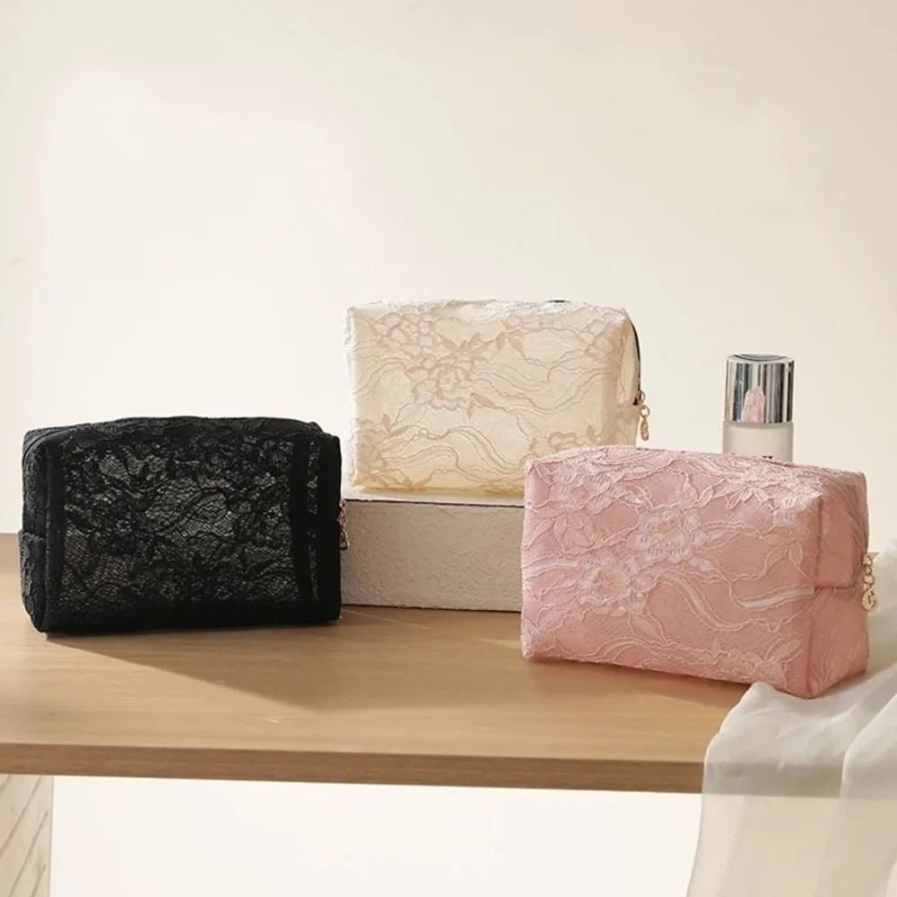 

2026 Floral Lace Makeup Bag Large Capacity Mesh Cosmetic Pouch Waterproof Flower Printed Travel Storage Bag Storage Organizer