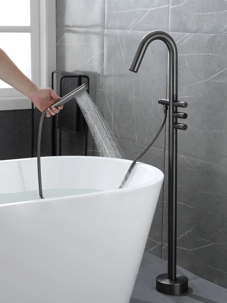 Kaltboden-Badewannenhahn, seitlich stehend