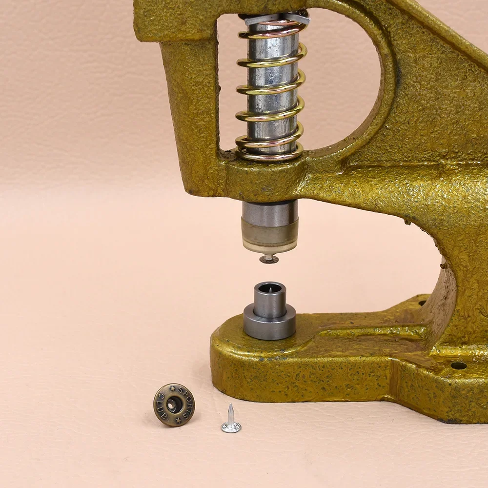 hollow jeans buttons molds Metal snap Metal eyelets tool. jeans button.Hand press mold.Shaking head buckle buttons mold dies