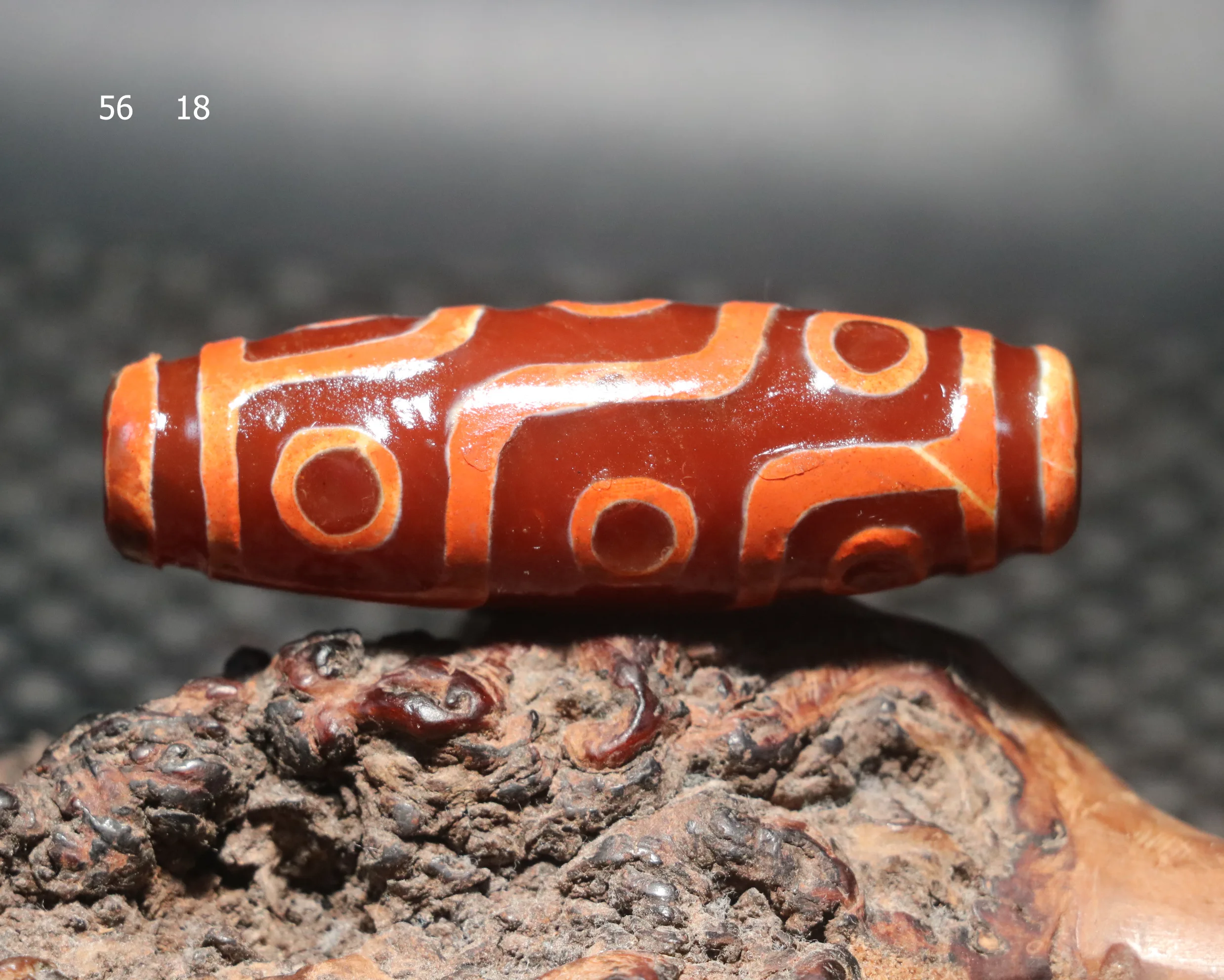 

DUJIACHANPINUPD0919 Magic Power Tibetan old Agate Red Color Fold Line 9 Eyed Sculptural Etched dZi Bead Pendant Amulet 4A+