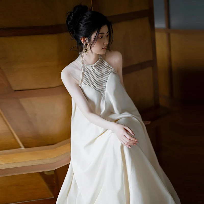 

French Style High-End Light Wedding Dress Vintage Halter Neck Engagement Gown for Women Bride Going Out Wedding