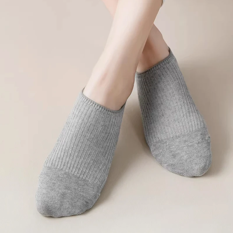10 pairs of women's solid color invisible socks, comfortable and breathable casual soft elastic socks, spring and summer styles image 4