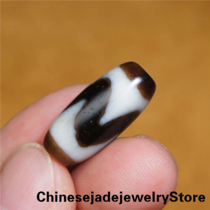 

Ancient Tibetan DZI Beads Old Agate Brown Tiger Tooth Totem Amulet Pendant GZI