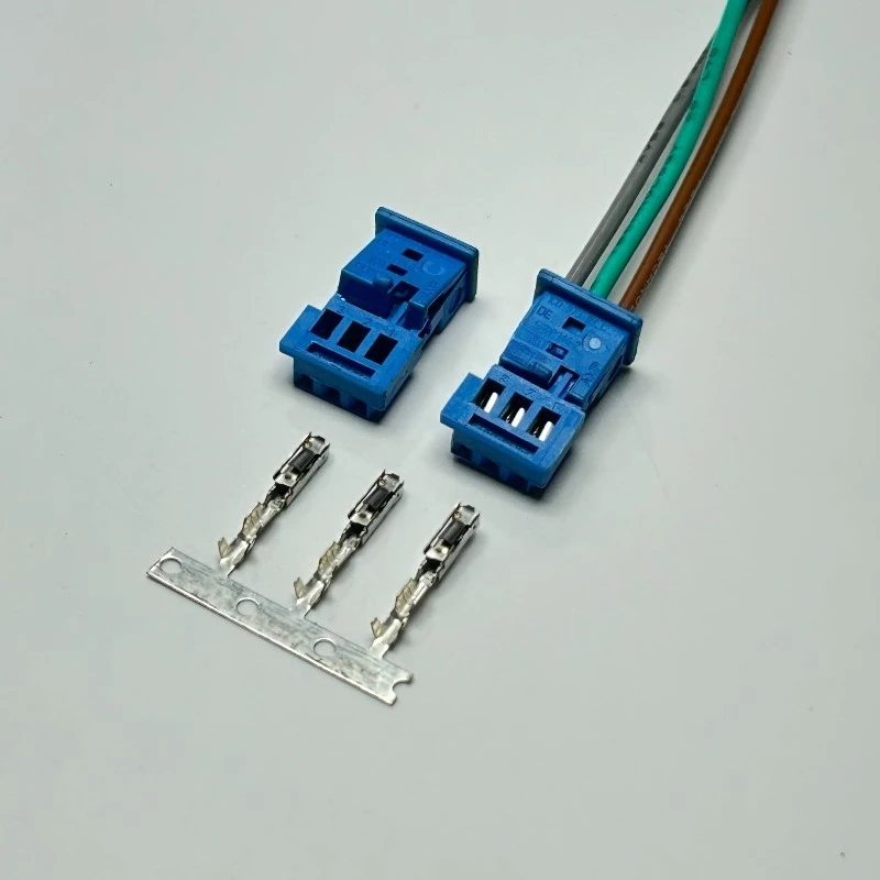 5PCS 4-1718346-2 Original 3-hole connector Rain sensor, tweeter, plug 1C0 973 119C