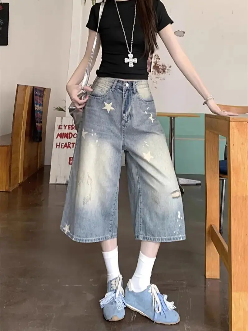 Women's Star Print Cropped Wide-Leg Jeans, High Waist Distressed Denim Culottes, Casual Streetwear with Splatter Detail