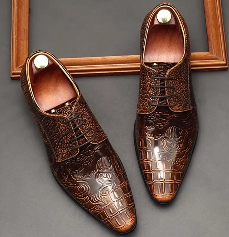 Exquisite Embossing Craftsmanship Crocodile Pattern Leather Shoes For Men Pointed Toe Designer Dress Shoes Man Formal Shoes