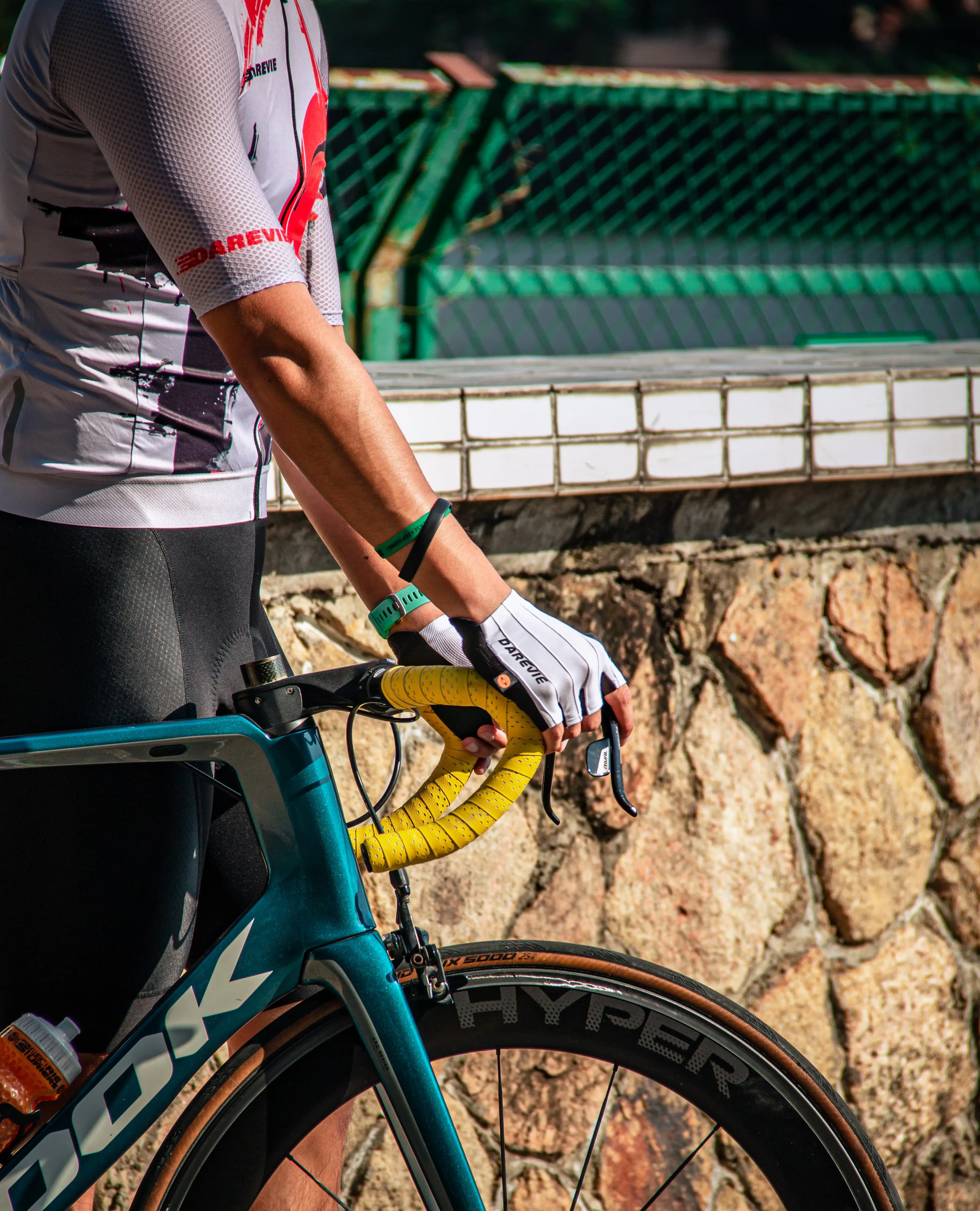 DAREVIE Herren-Fahrradhandschuhe Aero Reduzieren den Widerstand Schnell Trocknende Fahrradhandschuhe Weiche Leichte Sport- und Fitness-Trainingshandschuhe – Detail 18