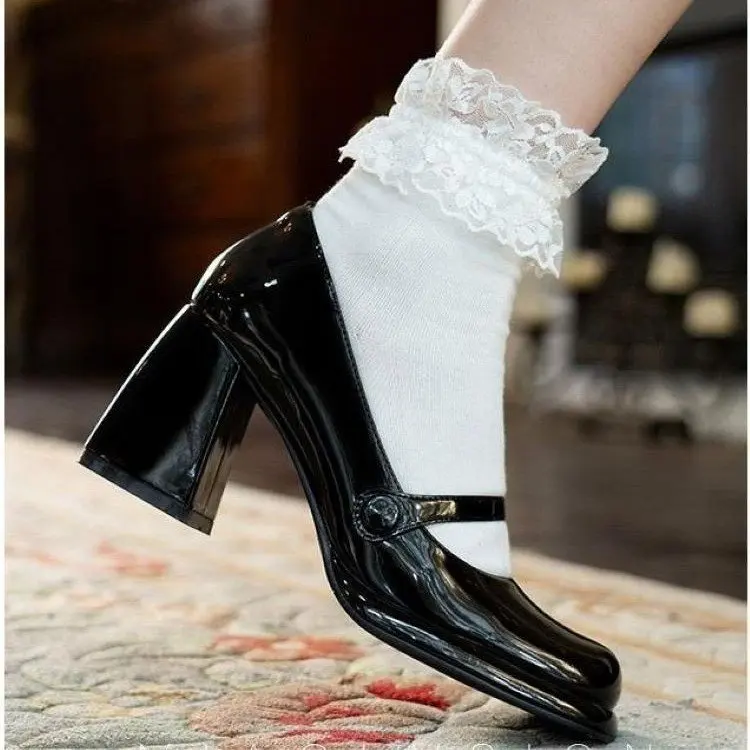 

Women Spring 2026 new model Retro Party Comfortable Pumps Women's fashion simple High Heels Nonslip Thick Heel Leather Shoes