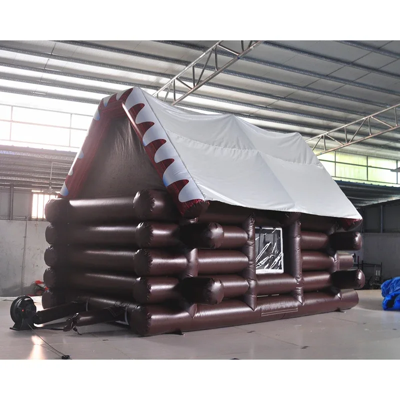 สีน้ําตาล Inflatable Log Cabin ฤดูหนาว House Cabin เต็นท์หลังคาสีขาวกลางแจ้งสกี Lodge ไอริชผับบาร์สําหรับงานปาร์ตี้โฆษณา