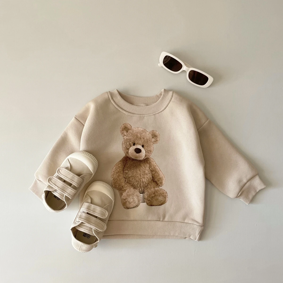 Abbigliamento neonato, stampa orso, top casual in peluche per ragazza ispessita autunno e inverno a maniche lunghe, maglione alla moda per neonato e