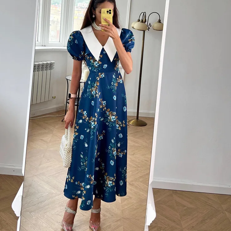 

Elegant Short Sleeve Doll Collar Dress for Women in Blue Floral Print Slimming High Waist A-Line Skirt Polyester Fabric