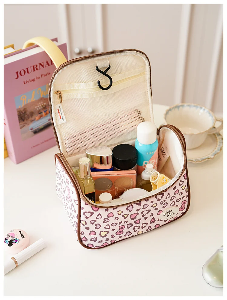 Gentle Pink Leopard Print Hello Kitty Embroidered Storage Bag, Multifunctional Portable Travel Toiletry Bag, Large Capacity Make