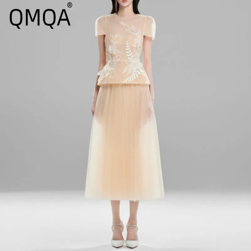 

QMQA Fashion Women's Niche 2 Piece Sets Short Sleeve Embroidery Top High Waist A-line Mesh Pleated Skirt Sets 2025 New QM332