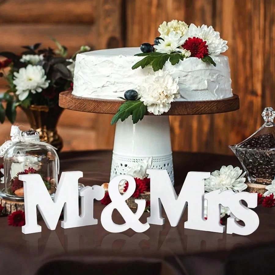 3pcs Wedding Decoration Wooden Love Just Married Mr & Mrs Desktop Ornaments Wood Letters Sign for Married Party Home Table Decor