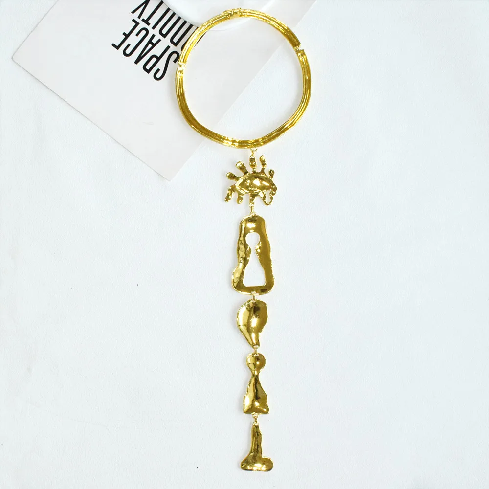 Surrealistische Halskette mit geometrischem Anhänger aus Metalllegierung in Form von Augen und Nase für Damen, übertriebener Markenschmuck, Statement-Accessoire – Detail 6