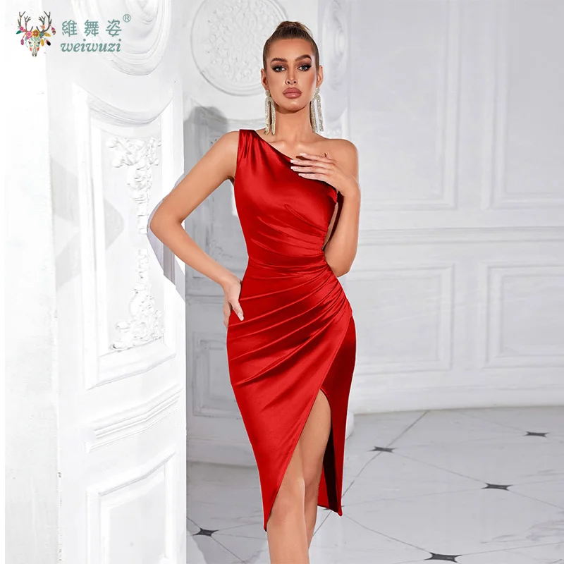 Estilo Simple Color puro ropa de mujer vestidos de satén un hombro plisado Irregular Split corto lujoso vestidos de noche