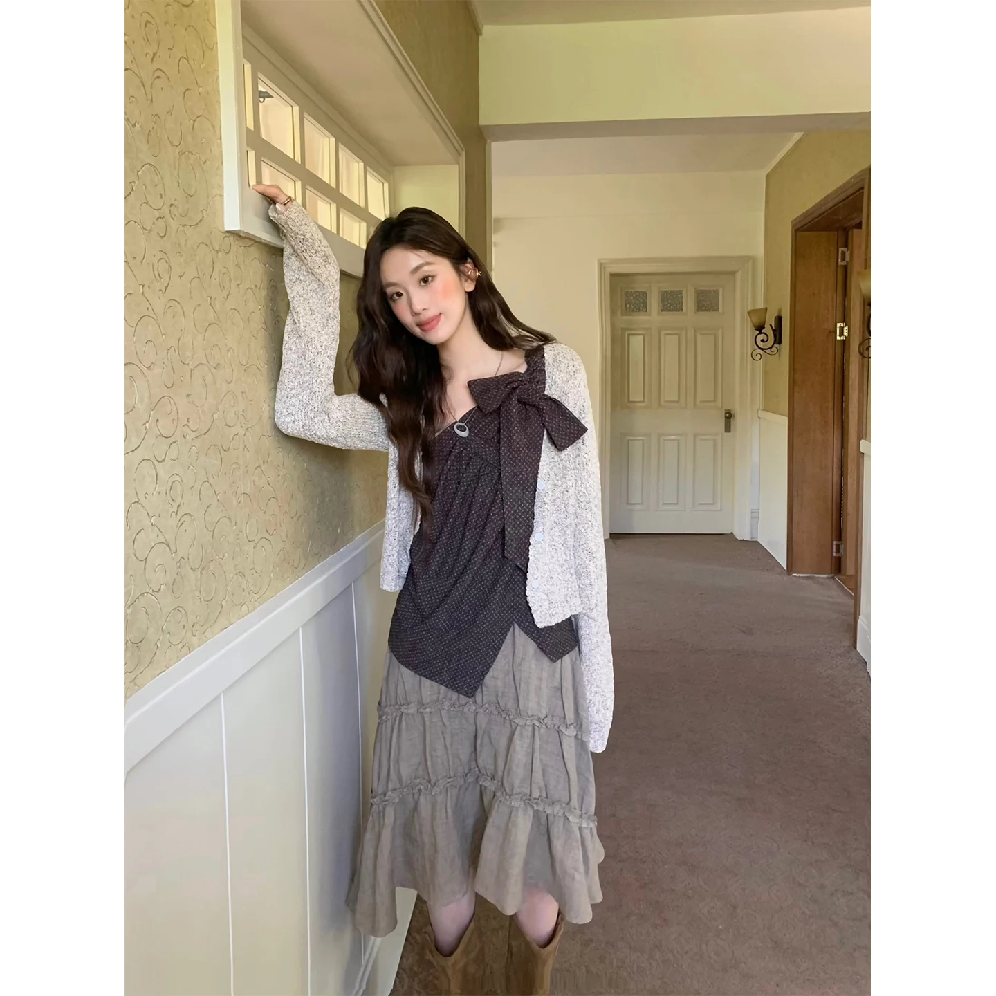 

Женский вязаный кардиган Soolrok с V-образным вырезом, цветочным кружевом, универсальный, простой дизайн, дышащий, с длинными рукавами, летняя верхняя одежда