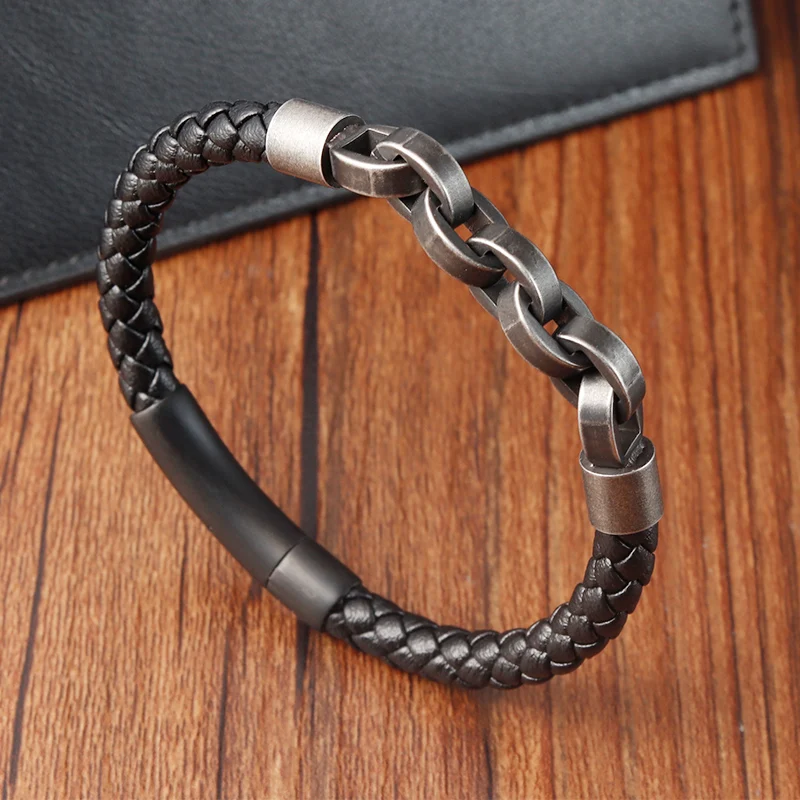 Leather Bracelet Infinity Shape Special Popular Pattern Men\'s Bracelet for Men Stainless Steel Jewelry Accessories Gift