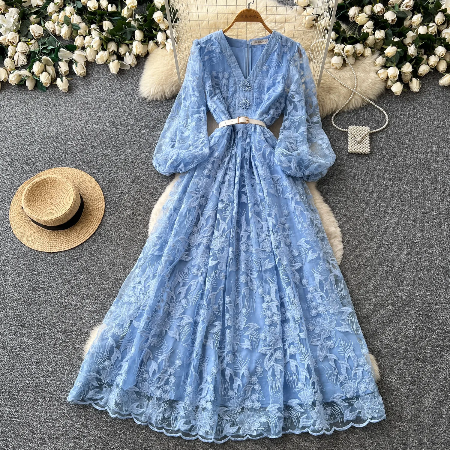 Spitzenbesticktes Abendkleid mit V-Ausschnitt und A-Linien-Schnitt, Vintage-Elegant, Maxi, Romantisch, Damenkleid