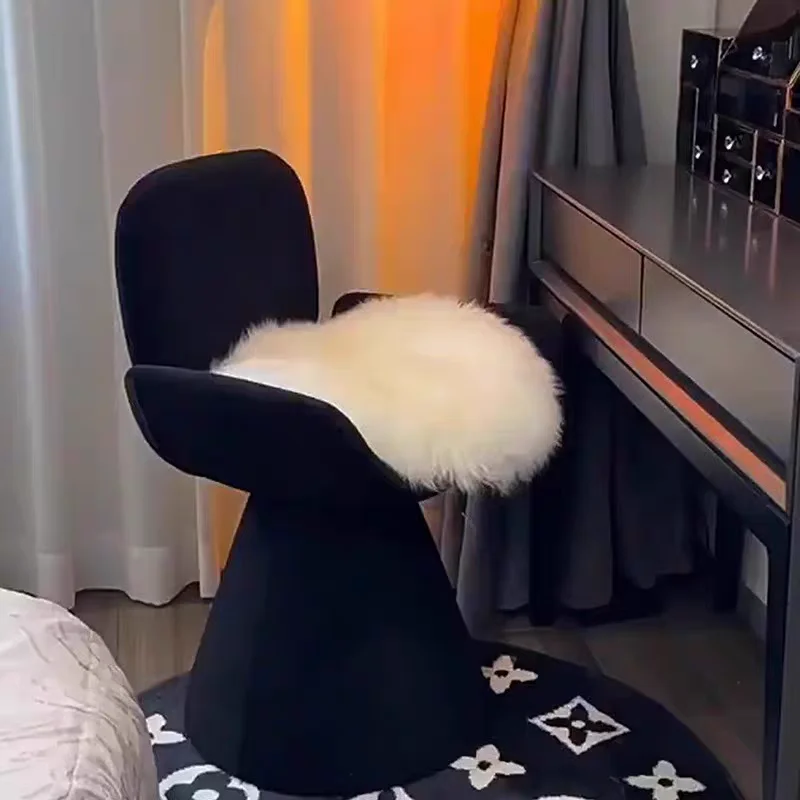 

Light luxury makeup stool bedroom dressing stool modern simple cream style home cloakroom girls dressing table chair