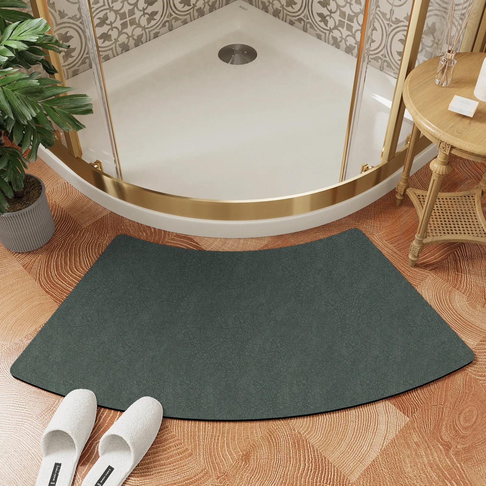 Arc-Shaped Bathroom Mat Toilet Fan-Shaped Diatom Mud Water Absorbent Foot Mat Shower Room Doorway Arc Non Slip Mat