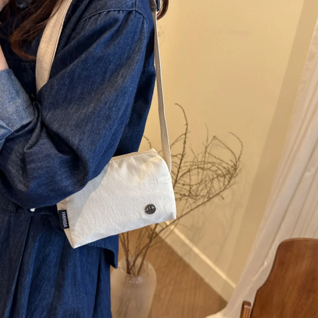 Leichte Damen-Umhängetasche für Pendler, einfache, einfarbige Sport-Hüfttasche, lässige Brusttasche für den täglichen Gebrauch und die Arbeit – Detail 9