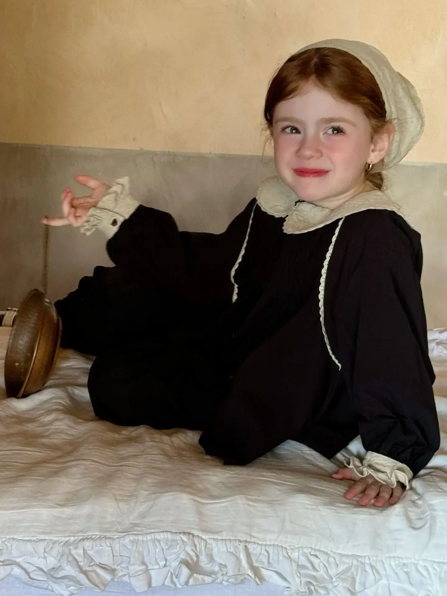 Girls Top 2024 New Arrive Baby Girl Clothes Cotton and Linen Black Shirt Blouse for Girls White Blouse Baby Girl Clothes
