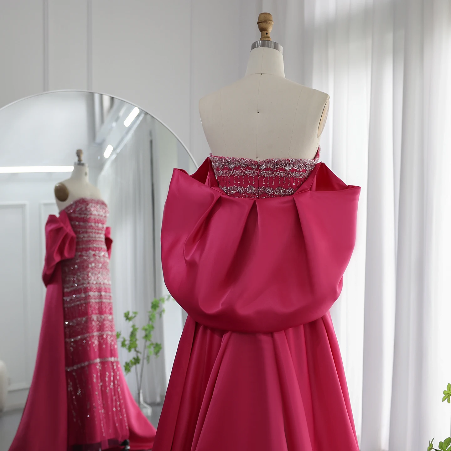 Sharon Said Luxuriöses Salbeigrünes Abendkleid Fliederblau Perlenbesetzt Fuchsia mit Cape für Damen Hochzeitsfeierkleid SS238 Maßanfertigung – Detail 20