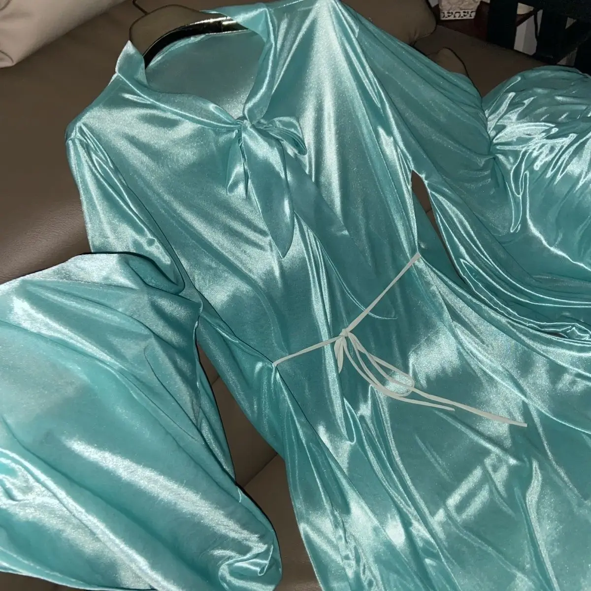 Glanzende dames satijn zijde lange mouw jurk losse maxi-jurk plus size slaappyjama gewaad