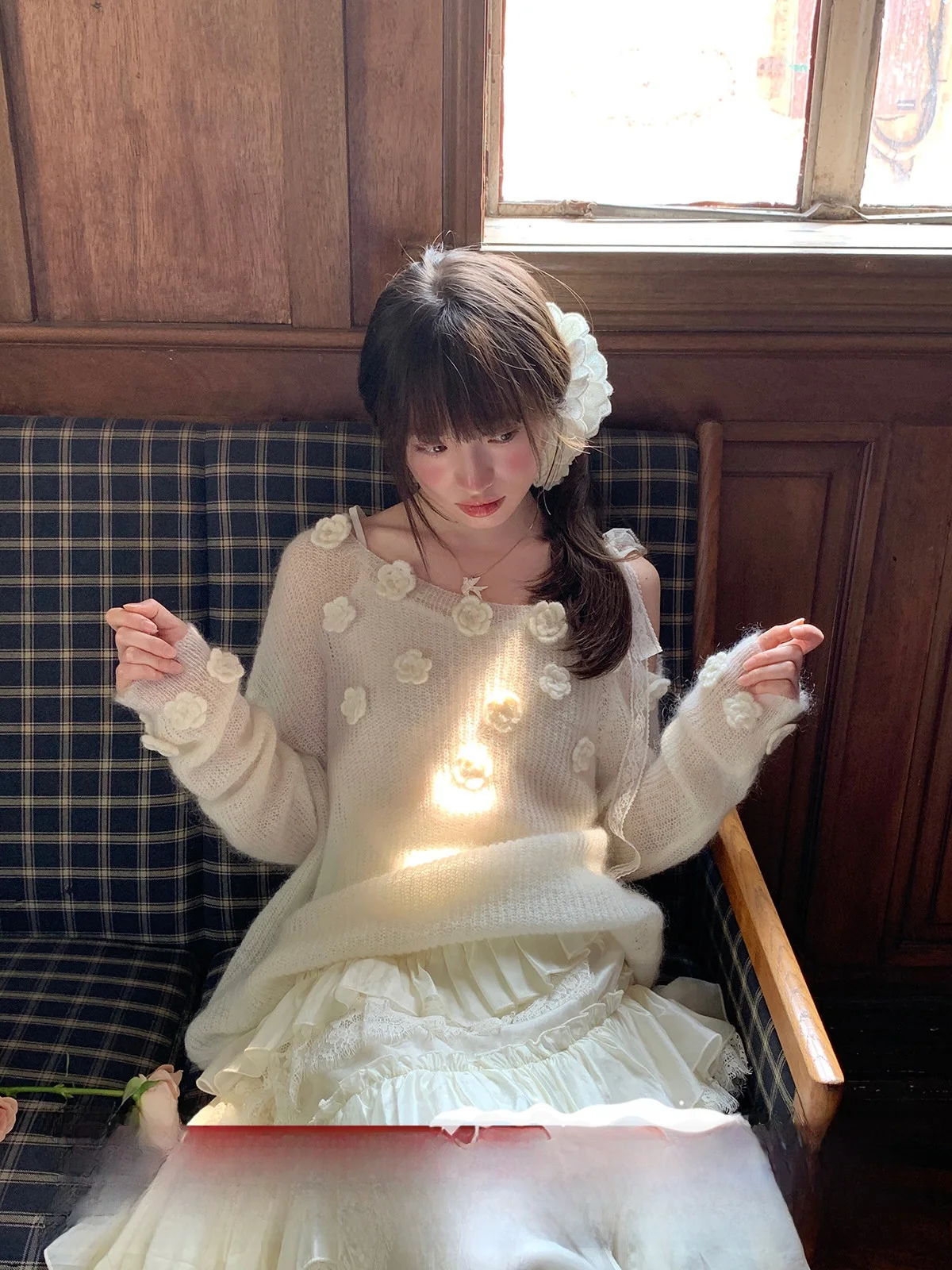 

Ele Sweet Cheese Day Knitted Hollow out Long Sve Rose Pattern Loose Fit oulder Ladies Sweater Prince Sle Polyes...