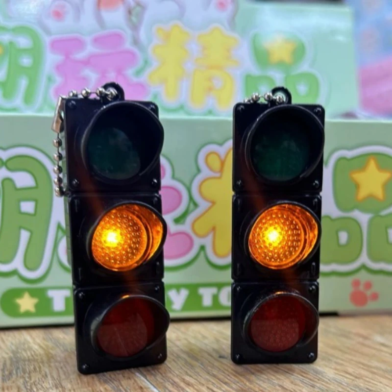 2 قطعة إشارة المرور مصباح ليد المفاتيح العصرية الجدة المشاة ضوء كيرينغ قلادة سلسلة مفاتيح لحقيبة السحر الهدايا بالجملة #2